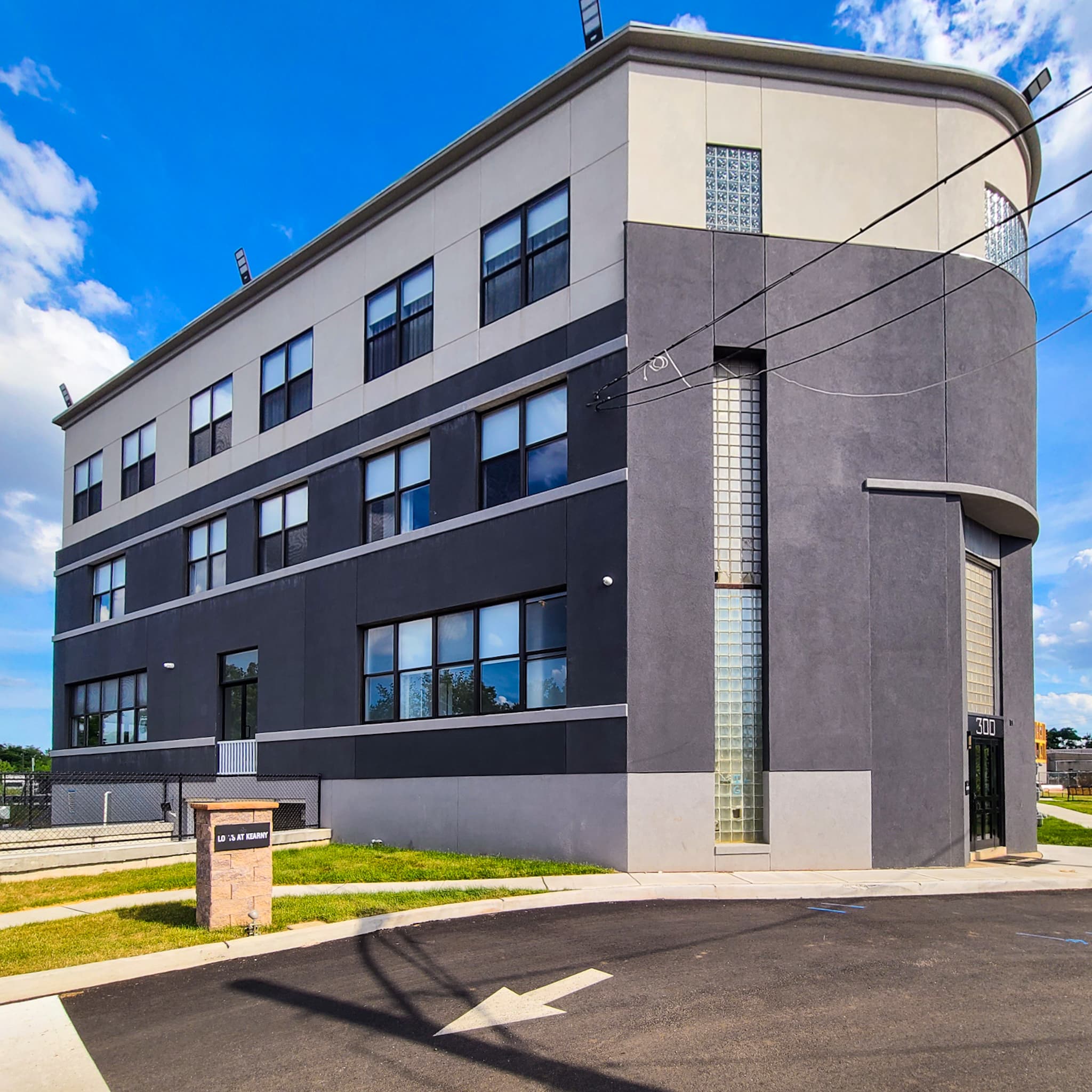 300 Hoyt St, New Jersey - Residential Building